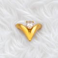 Bague dorée ajustable désigné V strass poire