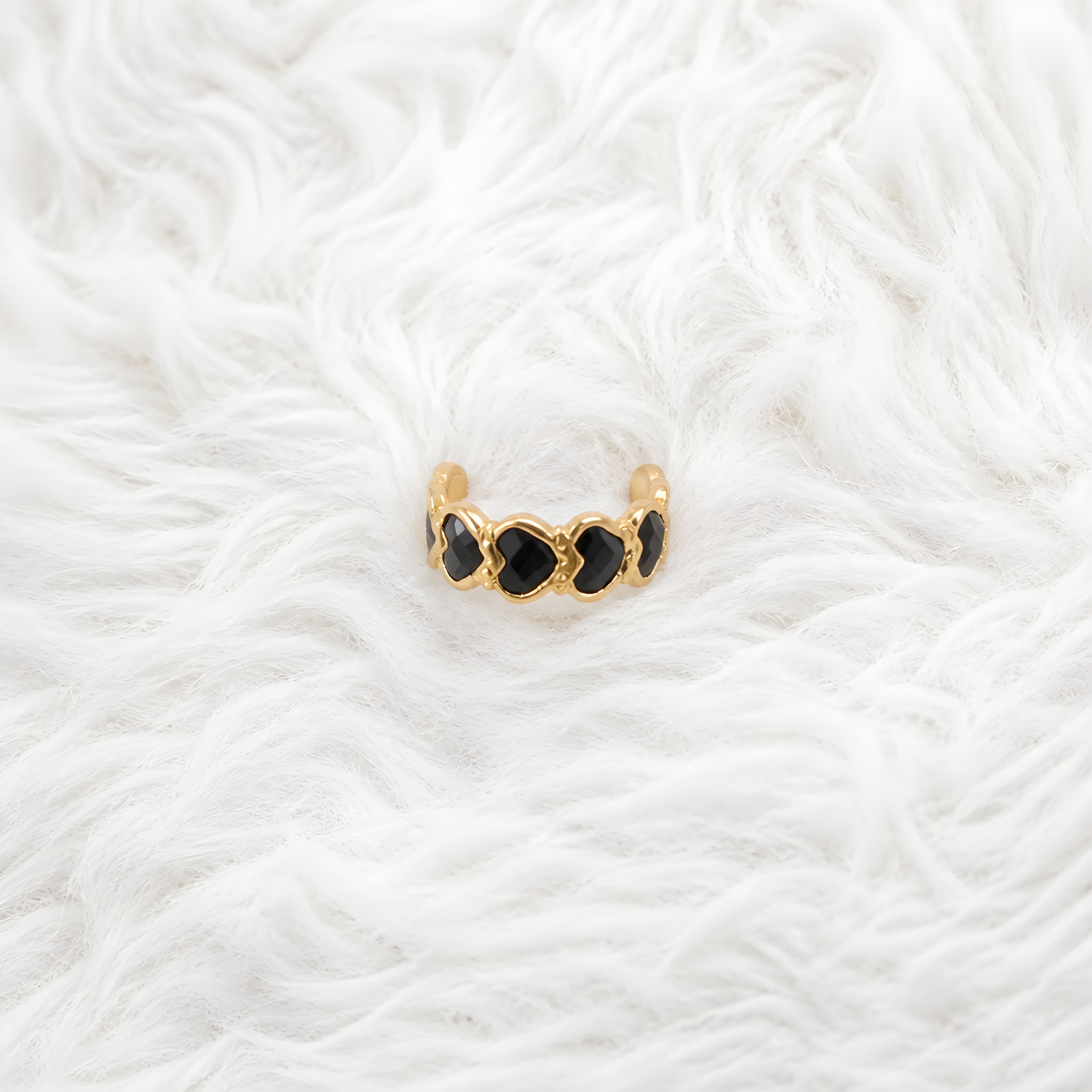 Bague Cœurs Noirs – Acier inoxydable doré