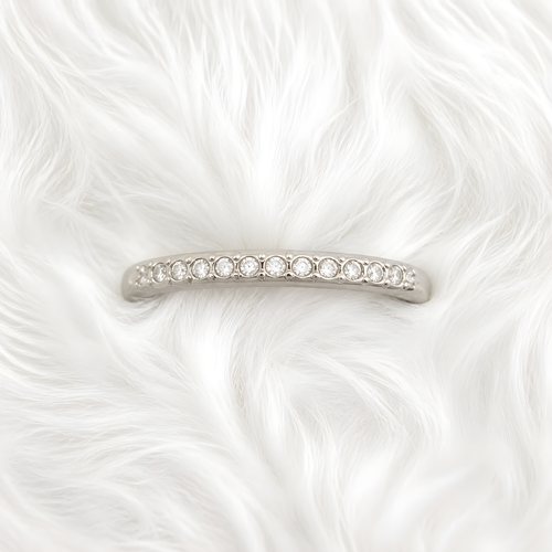 Bague ajustable ornée pavée strass