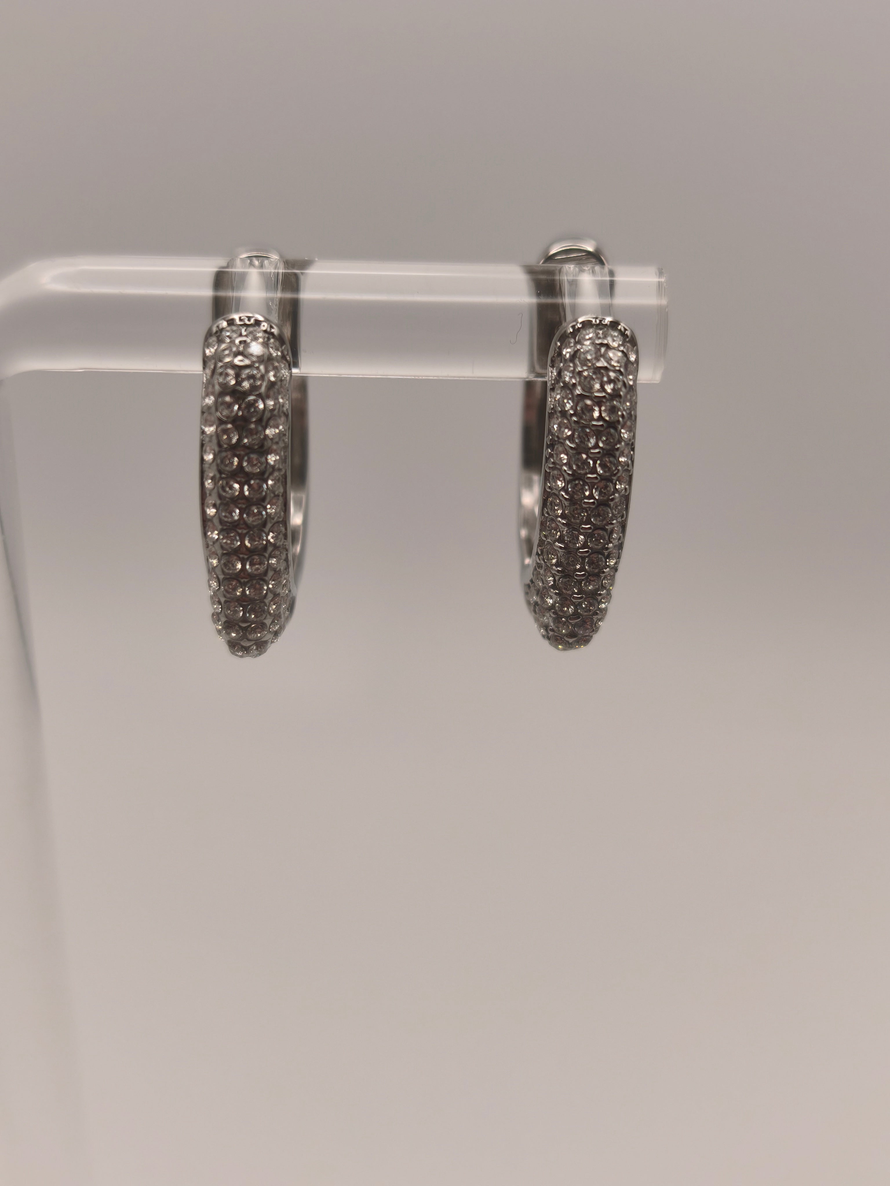 Boucle d'oreille créole carré demi strass